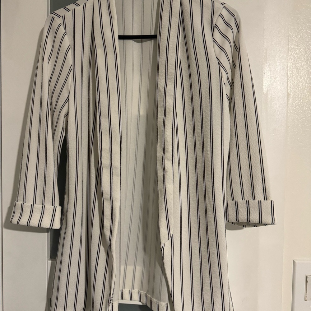 Elegant Striped Women's Blazer